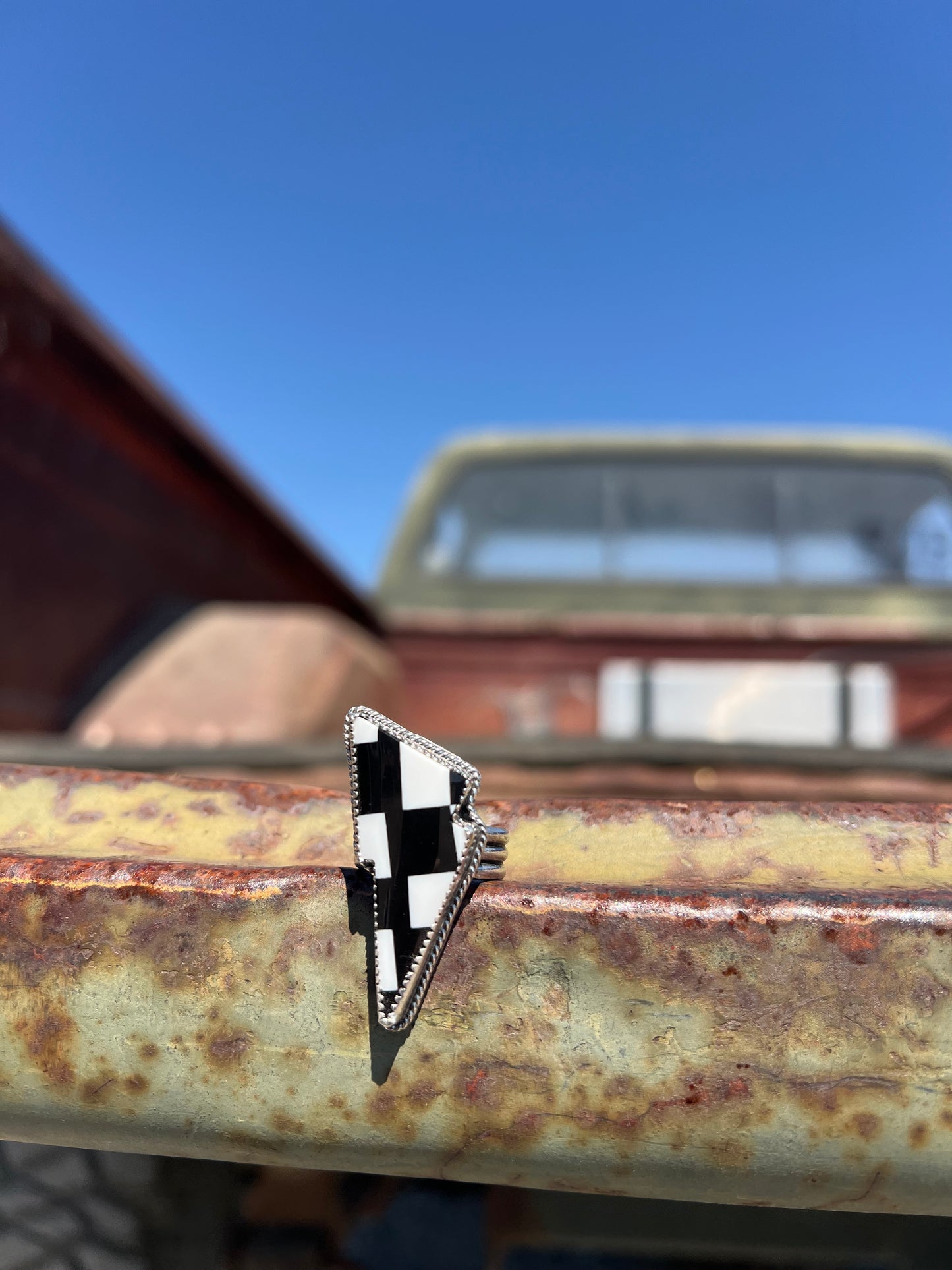 Checkered Bolt ⚡️