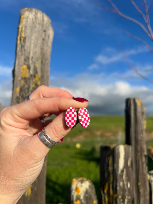 Pink checkered babes!