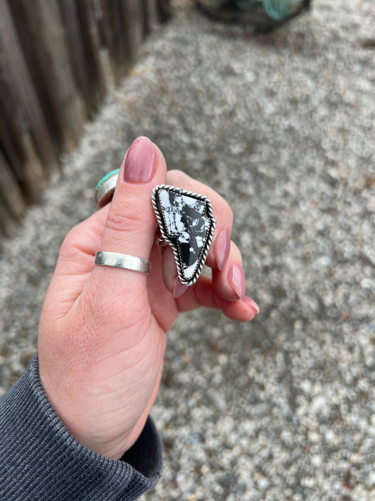 White Buffalo Bolt ⚡️