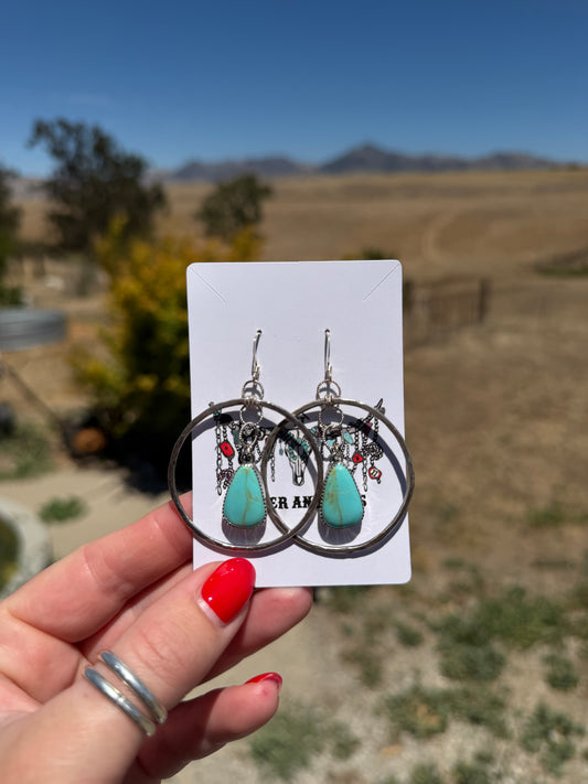 Kingman Turquoise Hammered Hoop